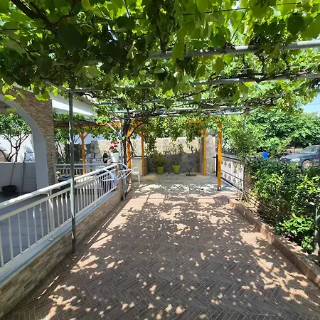 بيت للعطل Georgia's House